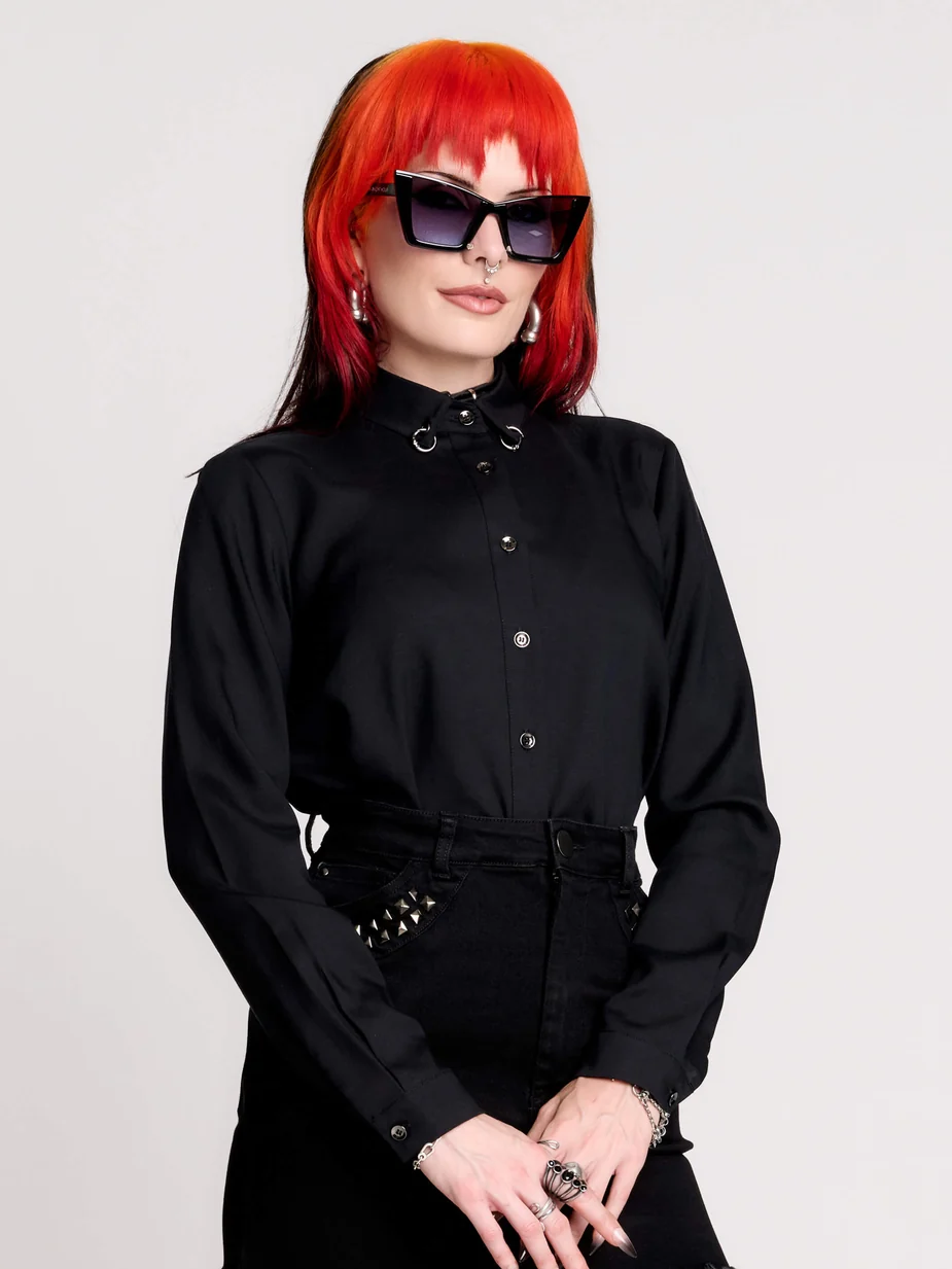Studded Details: Punk Shirt and Embellished Denim Studded Details: Punk Shirt and Embellished Denim — Punk Outfits