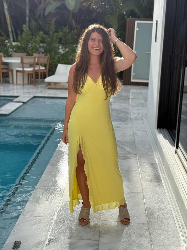 Yellow Maxi Dress with High Slit for a Relaxed Bachelorette Gathering Yellow Maxi Dress with High Slit for a Relaxed Bachelorette Gathering — Bachelorette Outfits