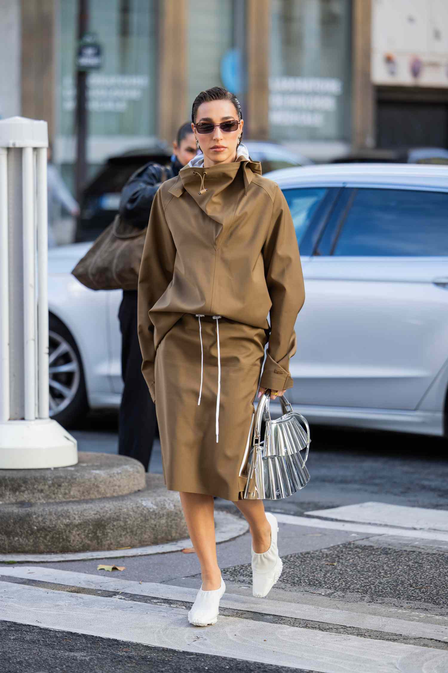 12 Rainy Day Outfits to Keep You Looking Chic, Not Soggy