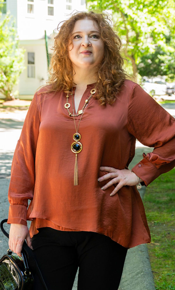 Casual Cargo Pants Paired with Dramatic Cape Sleeves Casual Cargo Pants Paired with Dramatic Cape Sleeves — Plus Size Outfits