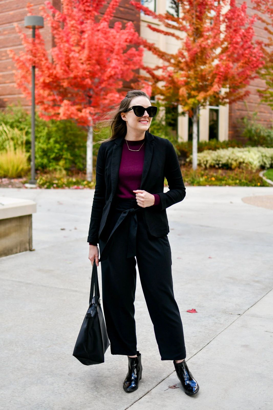 Chic Black Blazer with Burgundy Turtleneck and Cropped Trousers Chic Black Blazer with Burgundy Turtleneck and Cropped Trousers — Business Trip Outfits