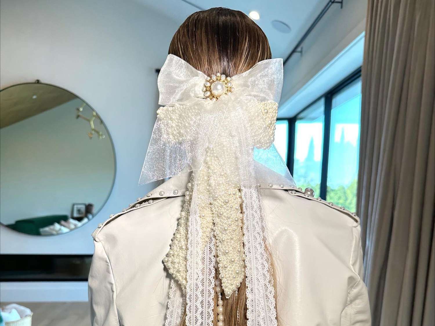Half-Up Pearls and Lace Bow Half-Up Pearls and Lace Bow — Coquette Hairstyles