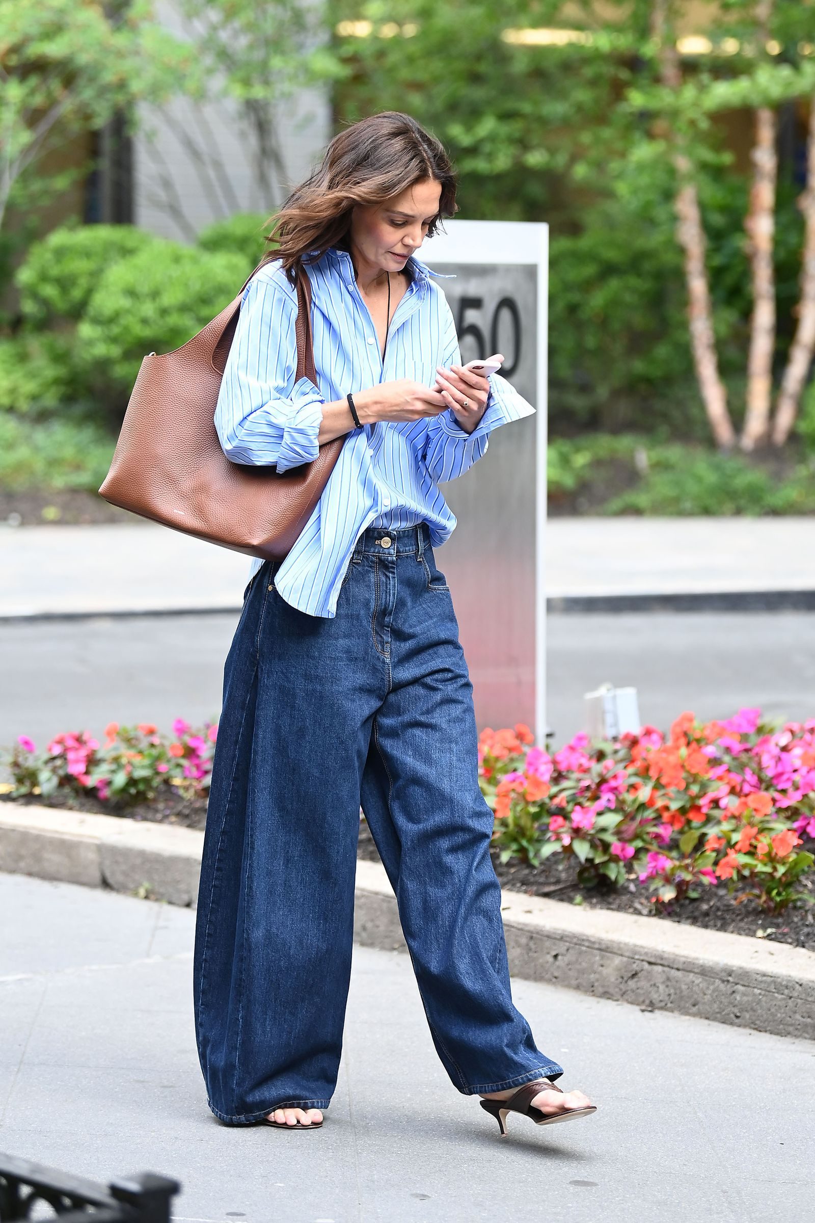 Oversized Shirt with Wide-Leg Denim Jeans — Oversized Shirt Outfits