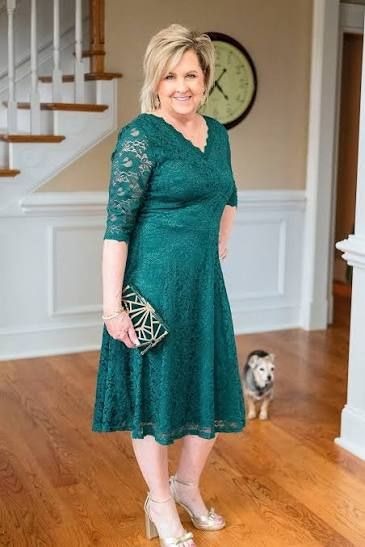 Emerald Green Lace Midi Dress for Evening Events Emerald Green Lace Midi Dress for Evening Events — Dresses for Women Over 60
