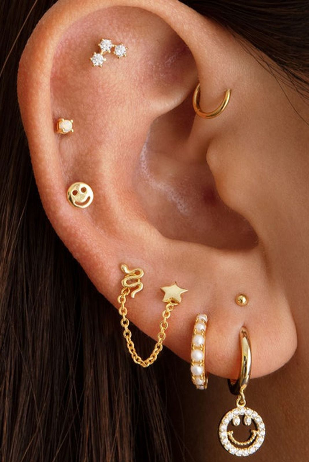 Unique Gold Snake Chain Earring with Pearl Hoops Unique Gold Snake Chain Earring with Pearl Hoops — Ear Piercing Ideas
