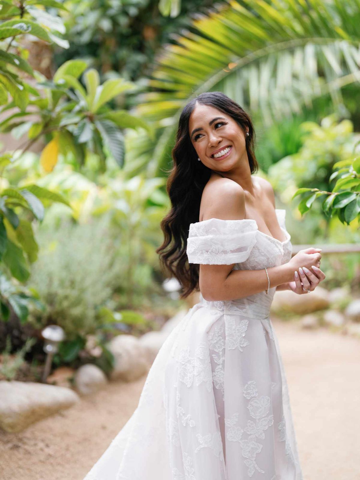 Voluminous Waves With Serious Shine — Wedding Hair Down