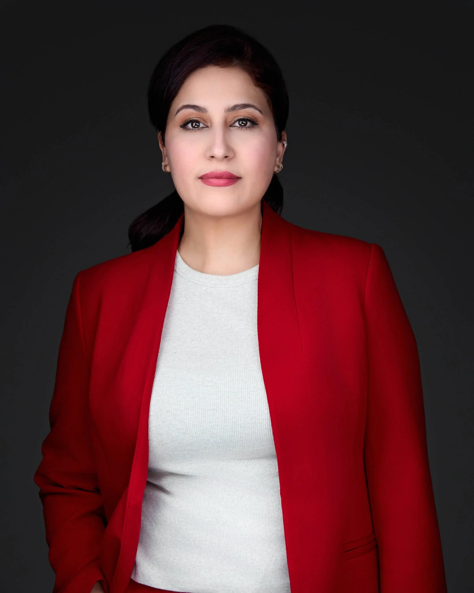 Power Dressing: Vibrant Red Blazer for a Confident Headshot — Headshot Outfits