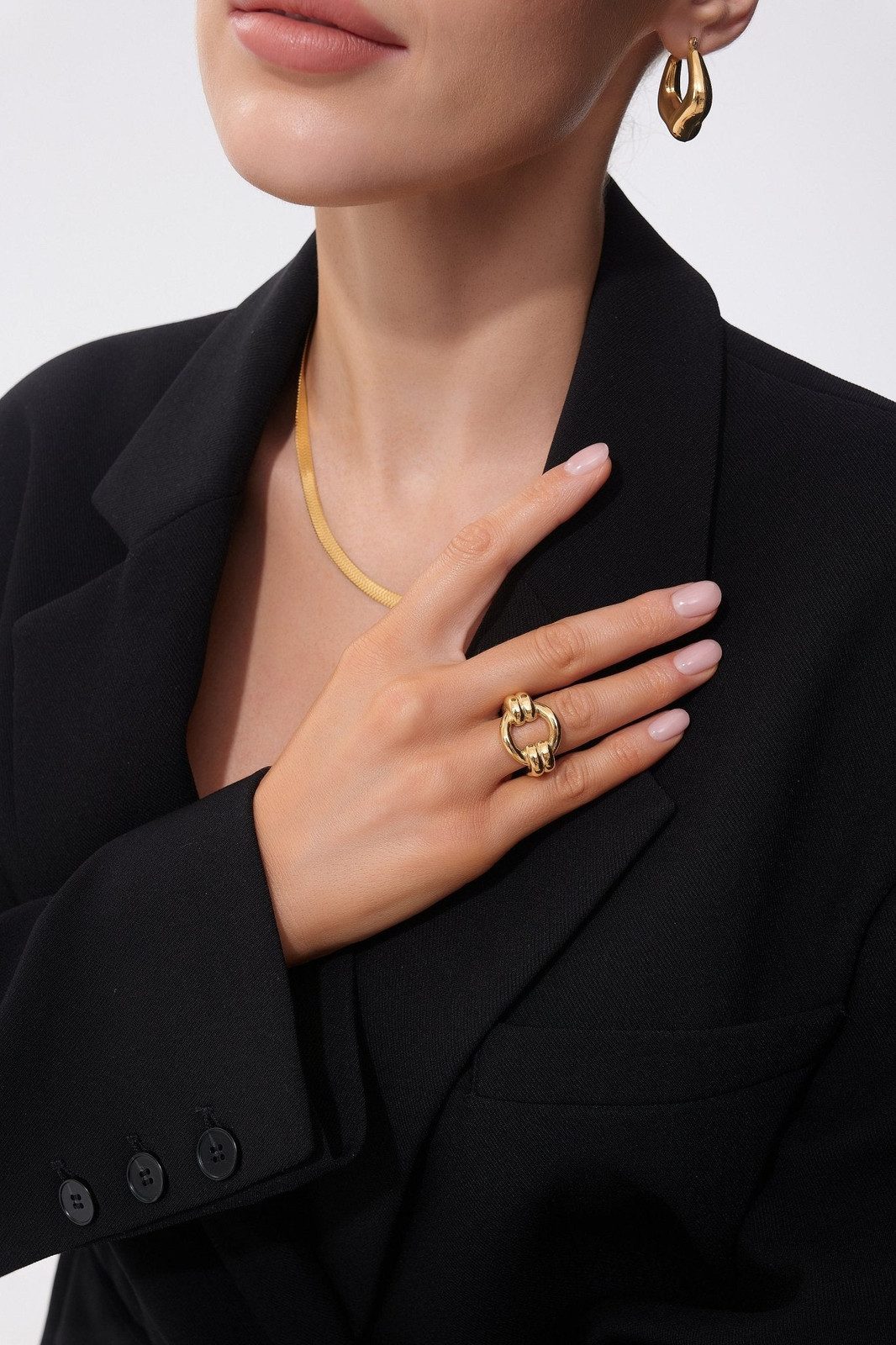 Chunky Circle Ring (Greek Inspired Collection) Gold / 7