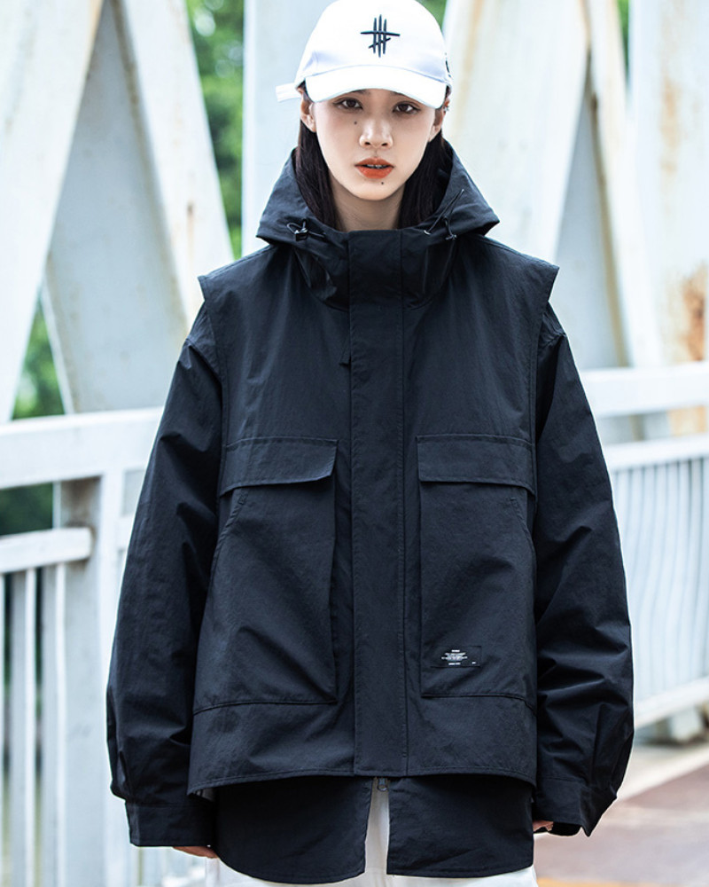 Hooded Utility Jacket with Multiple Pockets and Baseball Cap Hooded Utility Jacket with Multiple Pockets and Baseball Cap — Techwear Outfits