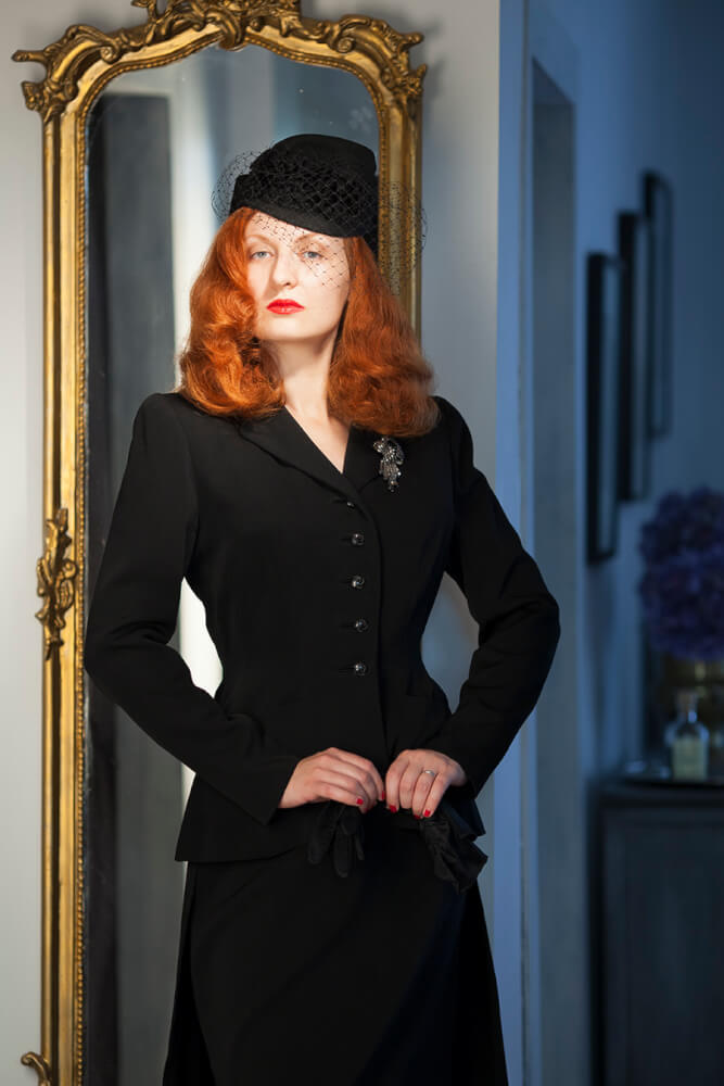 Vintage Noir: Black Suit with Veiled Hat and Gloves Vintage Noir: Black Suit with Veiled Hat and Gloves — Femme Fatale Outfits