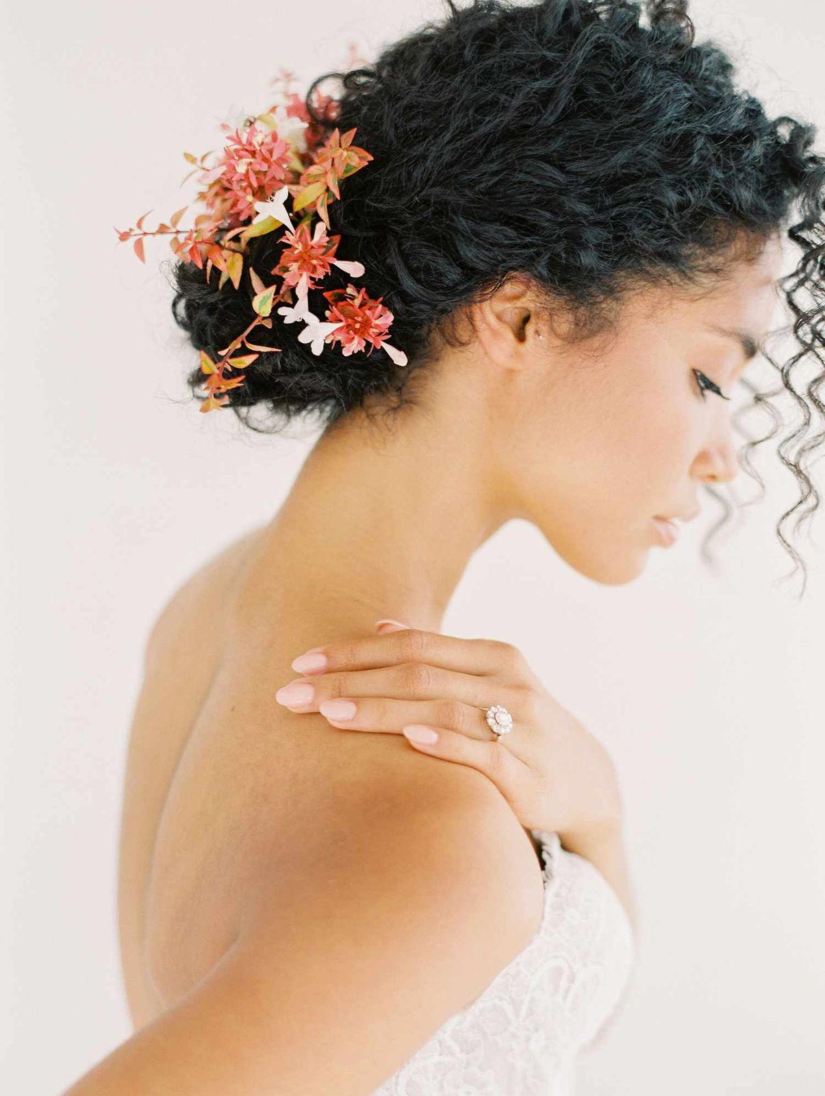 25 Bride Updo Hairstyles with Veils for Every Hair Type - Heartstring Weddings
