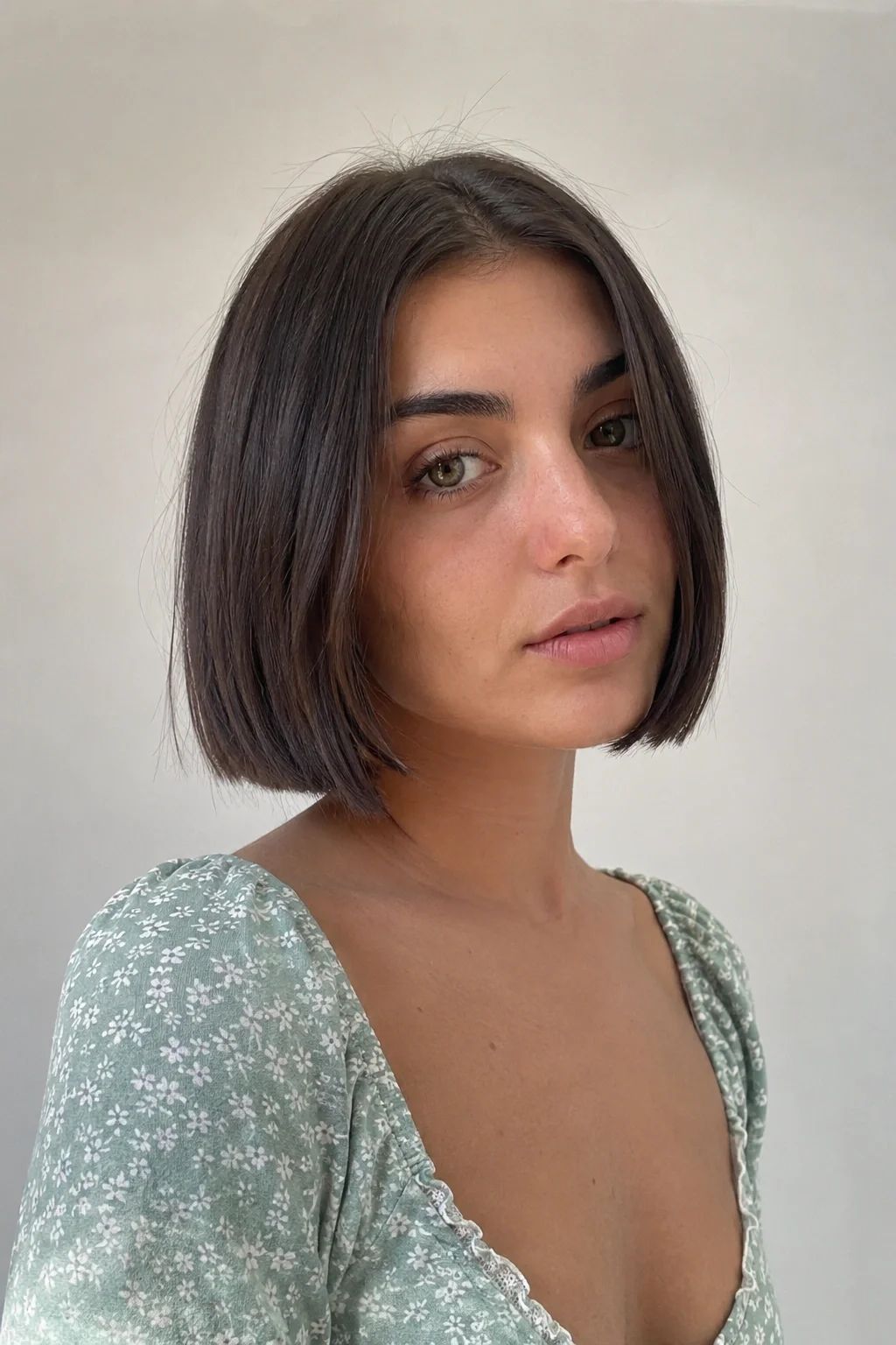17 Italian Bob Haircuts for Every Face Shape & Hair Type
