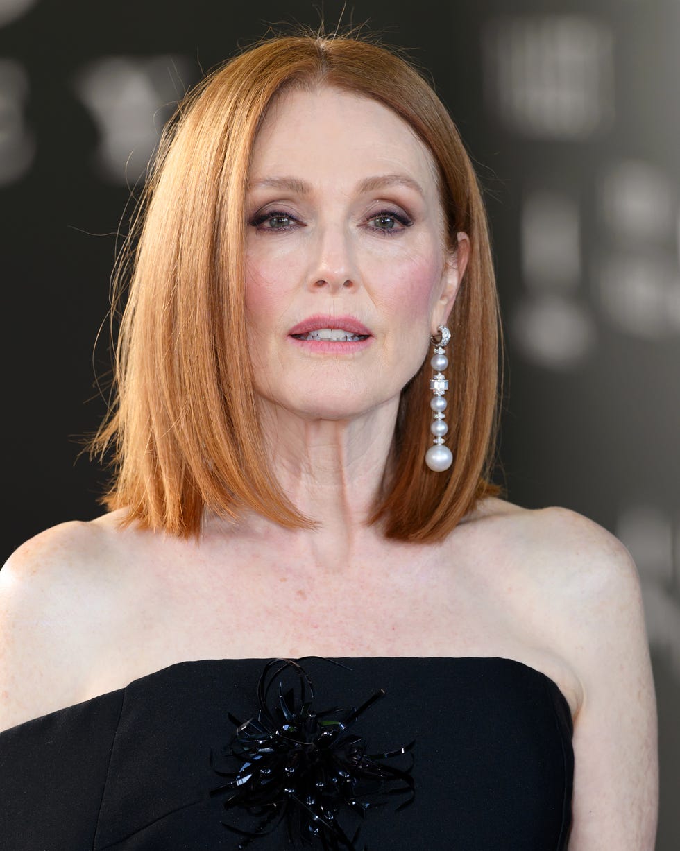 Sleek Copper Red Straight Bob Sleek Copper Red Straight Bob — Hairstyles for Women Over 40
