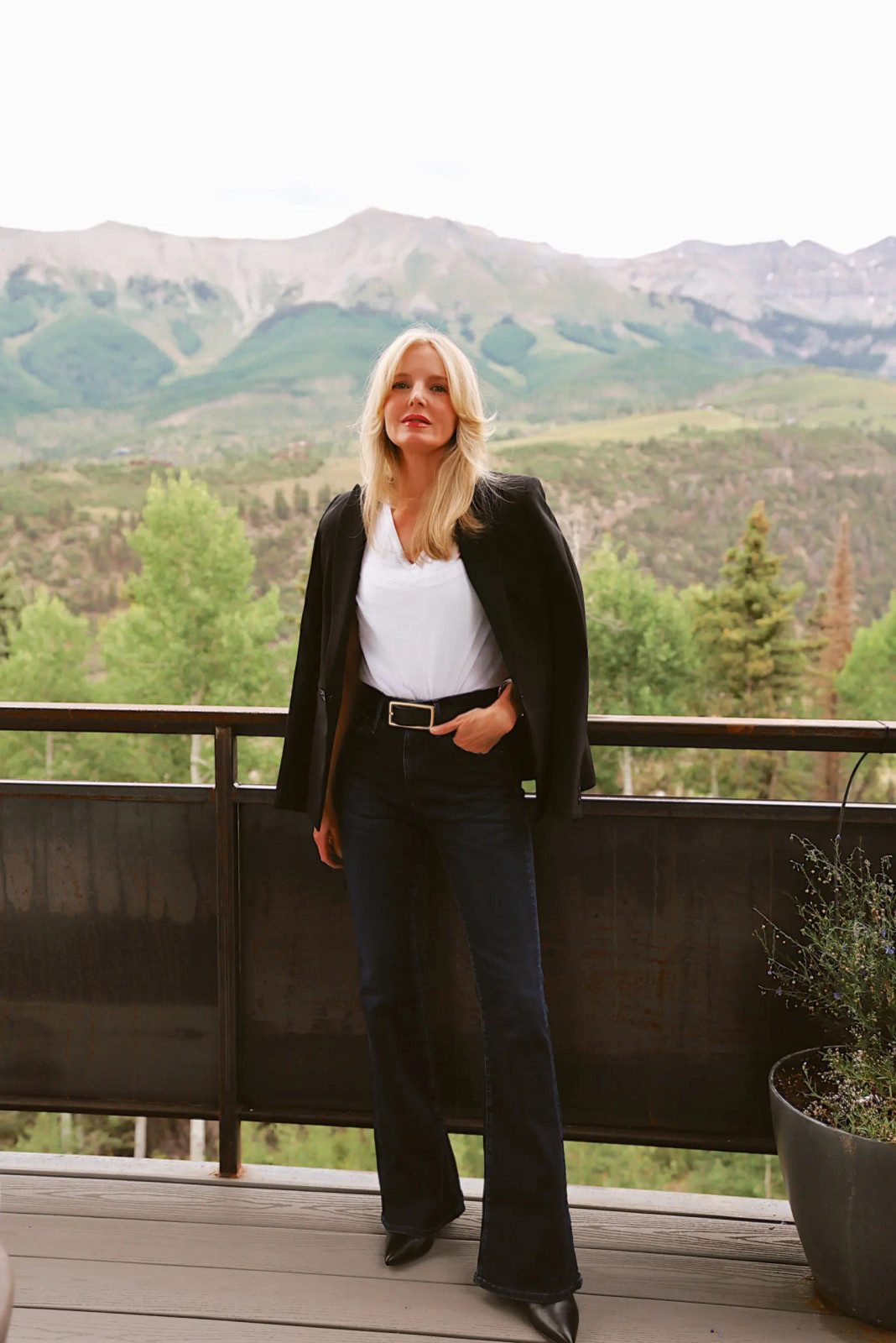 Effortless Draping: Blazer over Casual Separates — Outfits for Rectangle Shape