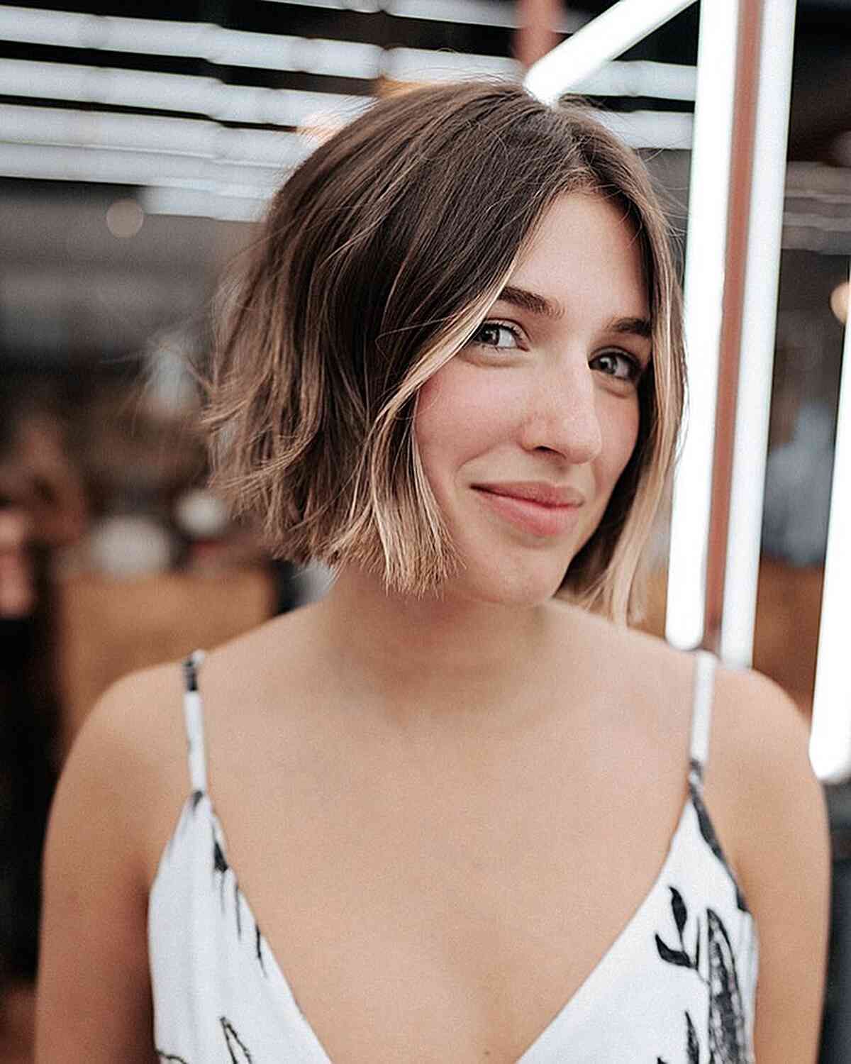 Textured Bob With Blonde Highlights — Bob for Fine Hair