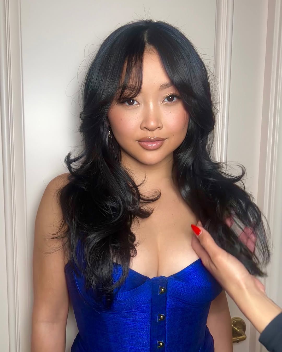 Voluminous Layered Shag With Curtain Bangs — Haircuts for Heart Shaped Faces
