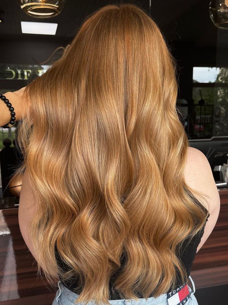 Strawberry Blonde With Subtle Highlights Visual Idea Strawberry Blonde With Subtle Highlights Visual Idea