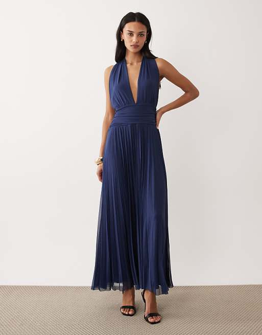Elegant Evening: Abercrombie Halter Neck Maxi Dress — Abercrombie Outfits