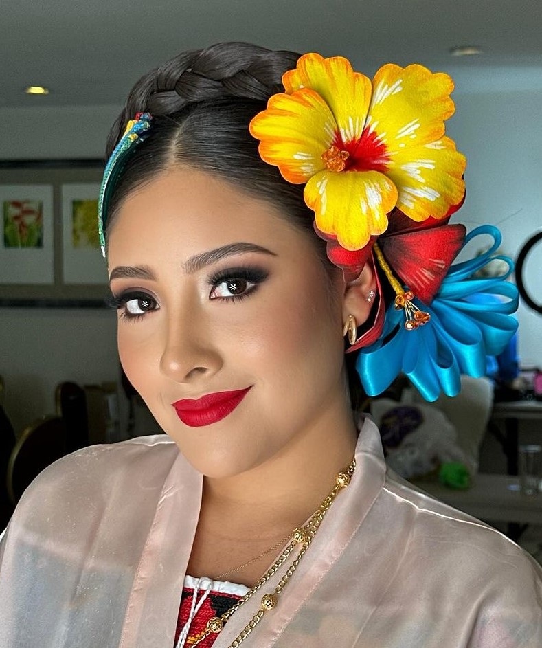 High Braid With Floral and Ribbon Accessory High Braid With Floral and Ribbon Accessory — Mexican Hairstyles