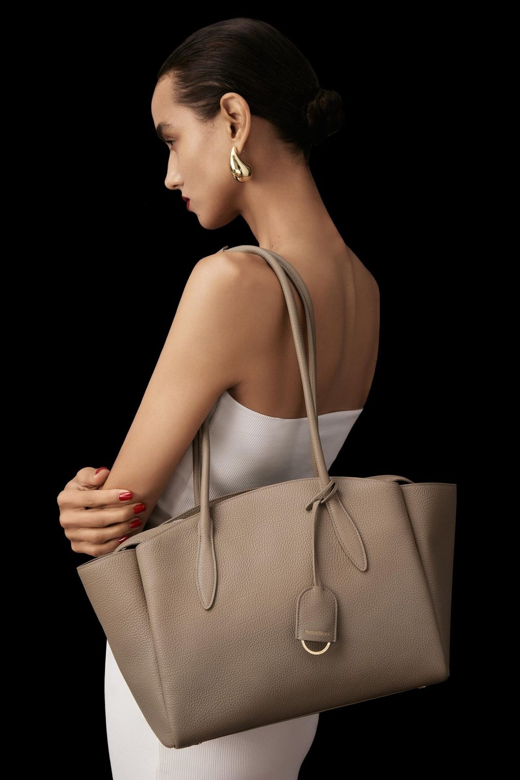 11 Work Bags for the Office (You'll Actually Want to Carry) | Croissants & Cafés
