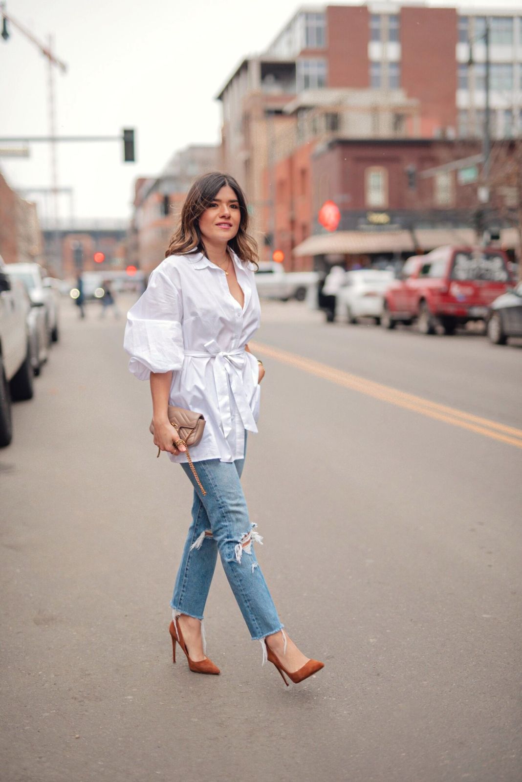 Oversized Shirt and Ripped Jeans: Casual City Cool Oversized Shirt and Ripped Jeans: Casual City Cool — Denver Outfits