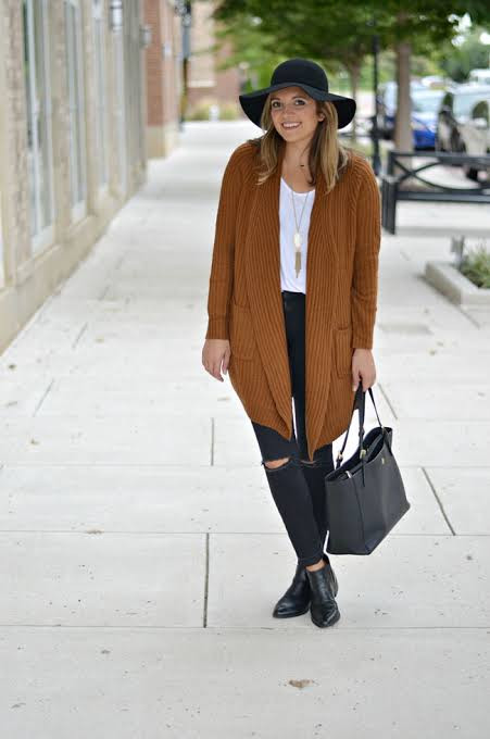 Classic Fall Layers: Black Fedora with Brown Cardigan and Ripped Jeans — Fedora Outfits Women