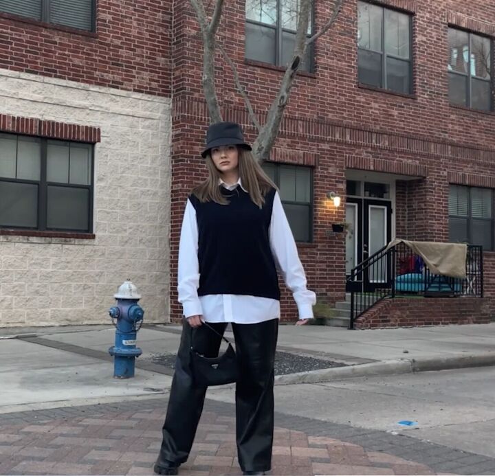 Chunky Boots Outfit Idea Chunky Boots Outfit Idea — Bucket Hat Outfits