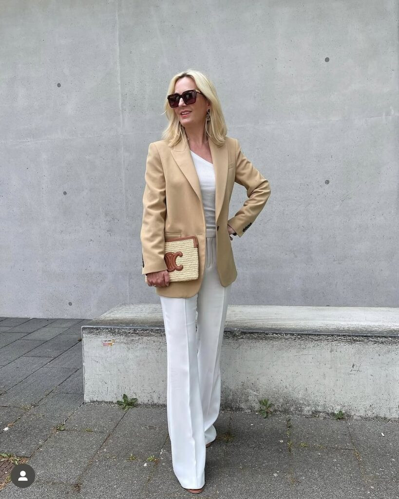 Smart Casual Business Casual Outfit Idea Smart Casual Business Casual Outfit Idea — Outfits for Women in Their 30s
