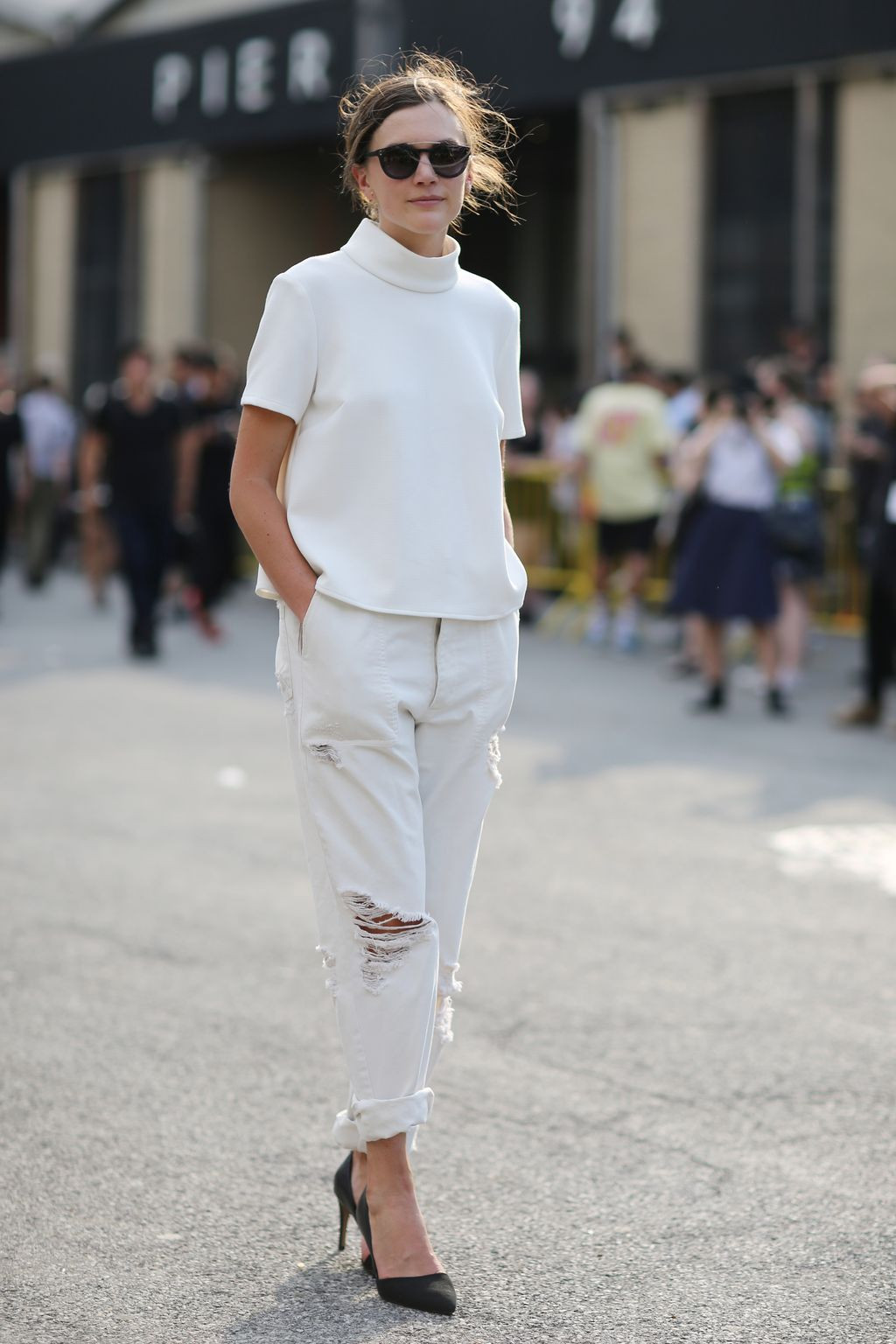 Modern Edge: Ripped White Jeans and Turtleneck Modern Edge: Ripped White Jeans and Turtleneck — White Jeans Outfits