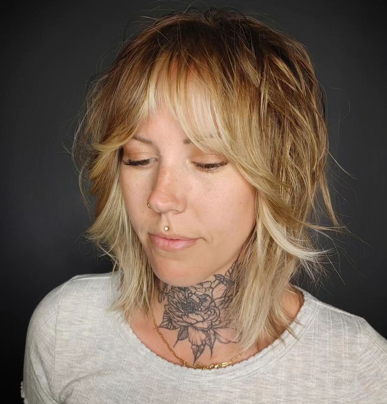 Dark Blonde Wolf Cut With Curtain Bangs — Wolf Cut for Straight Hair