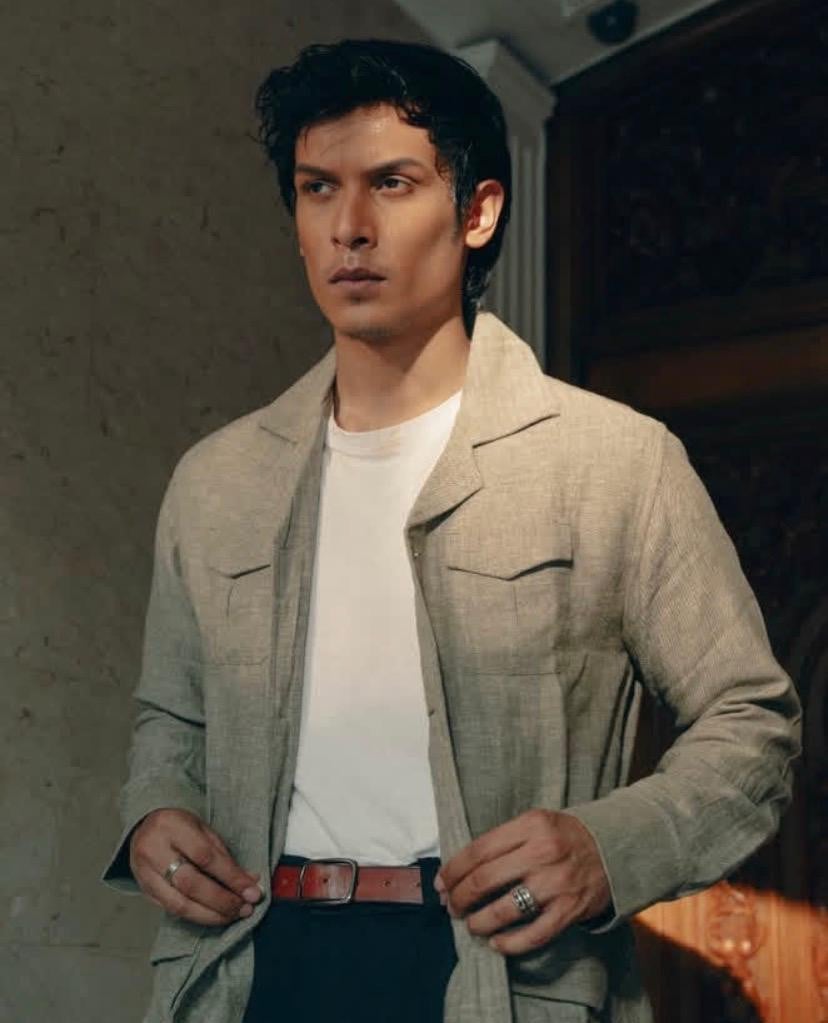 Utility Jacket for a Smart Casual Date Utility Jacket for a Smart Casual Date — Mens Date Night Outfits
