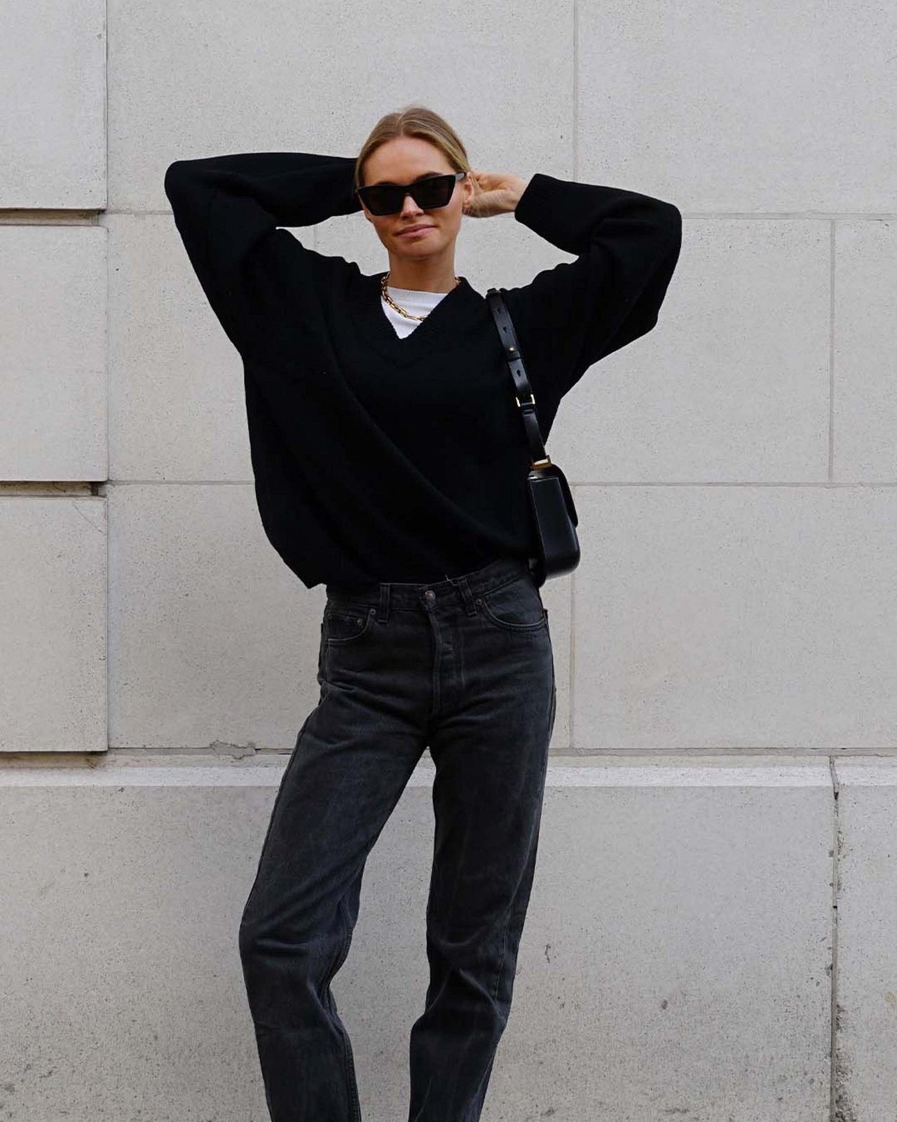 Relaxed Grey Denim with an Oversized Sweater Relaxed Grey Denim with an Oversized Sweater — Levi's Outfits
