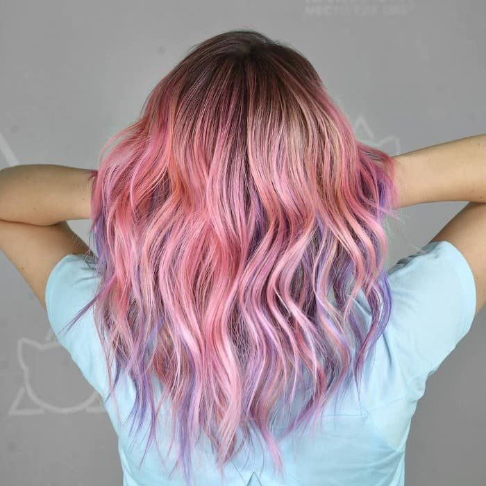 Pastel Pink Collarbone Waves With Wispy Bangs Pastel Pink Collarbone Waves With Wispy Bangs — Cotton Candy Hair