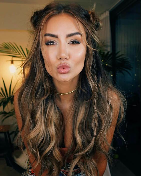 Dark Blonde With Lighter Highlights Visual Idea Dark Blonde With Lighter Highlights Visual Idea — Concert Hairstyles