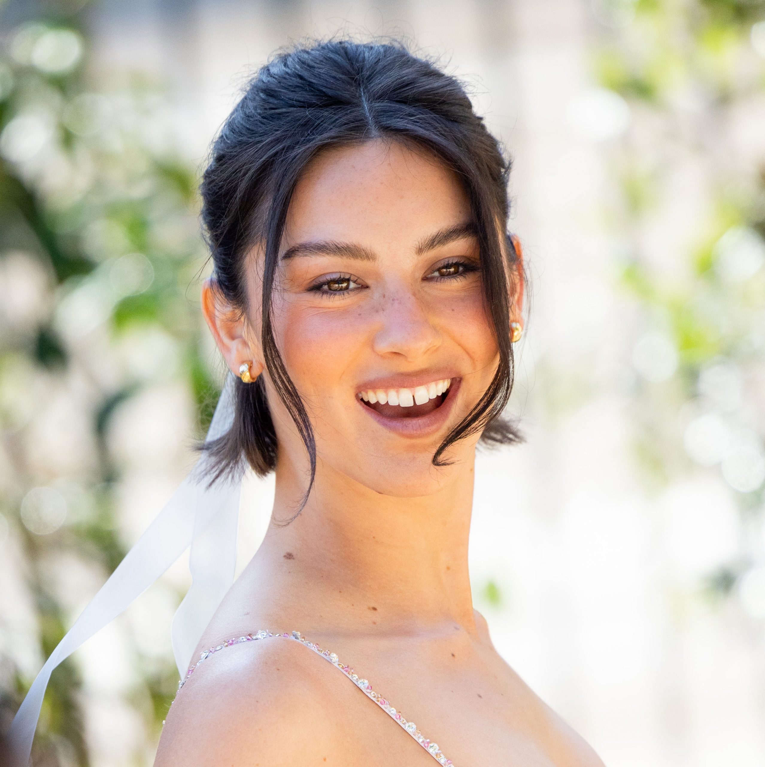Dark Brown Collarbone Lob With Wispy Bangs — Hairstyles for Fine Hair