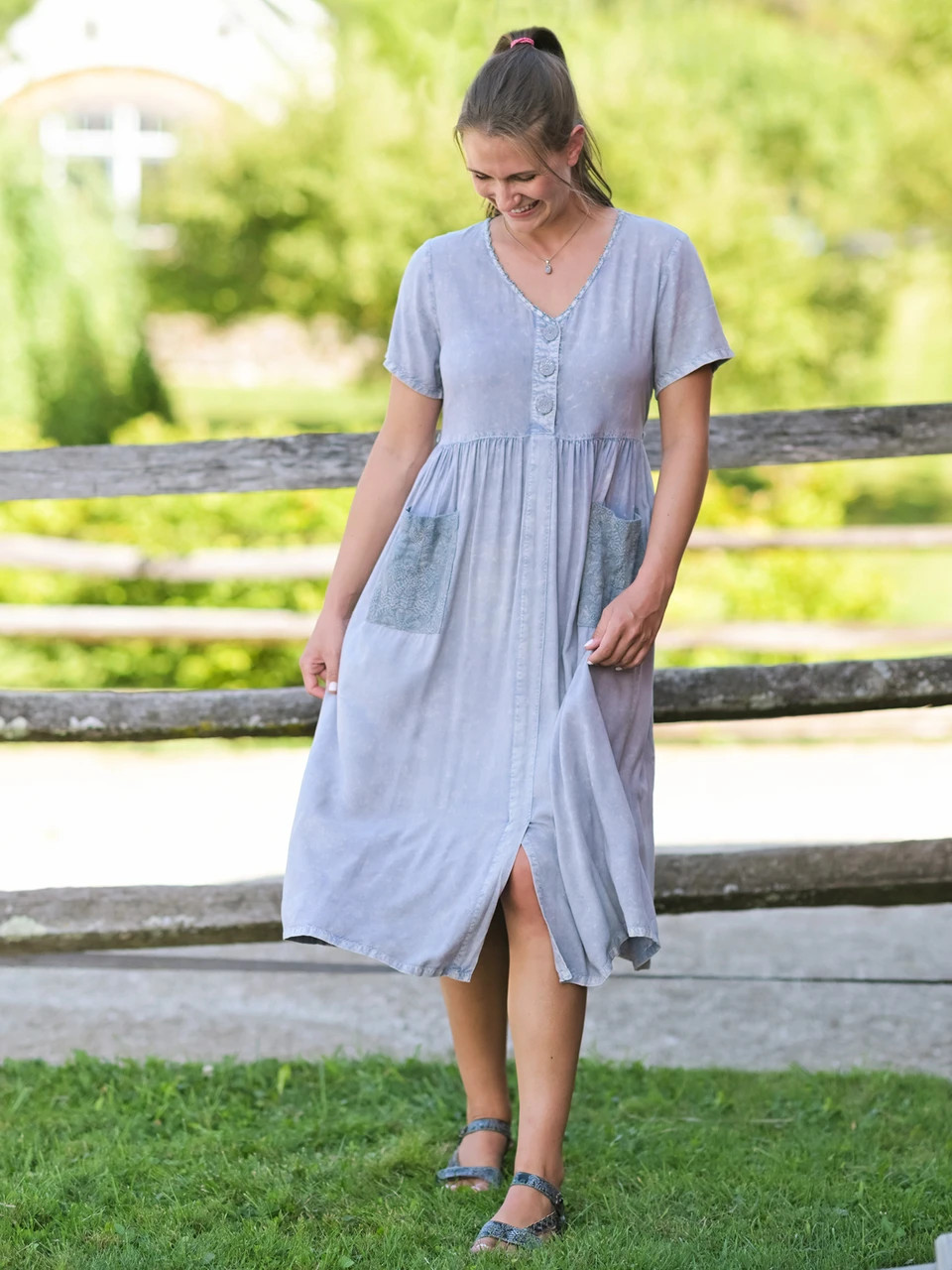 Light Gray Button-Front Dress for Everyday Charm — Sedona Outfits