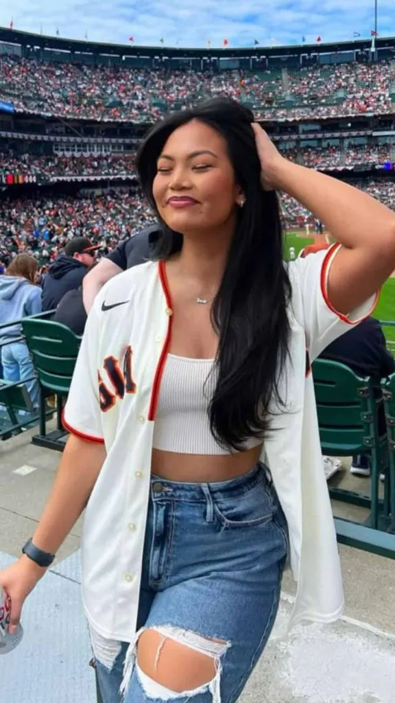 18 looks to wear (& avoid) to a baseball game with coworkers!