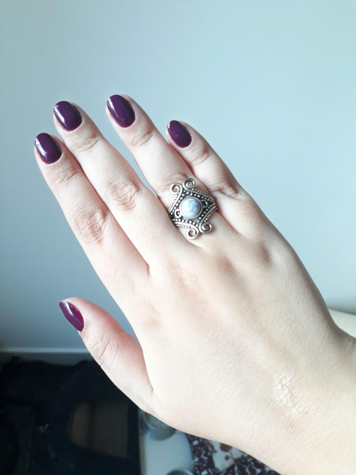 Deep Plum Glossy Oval Nails Deep Plum Glossy Oval Nails — Nails for Fat Fingers