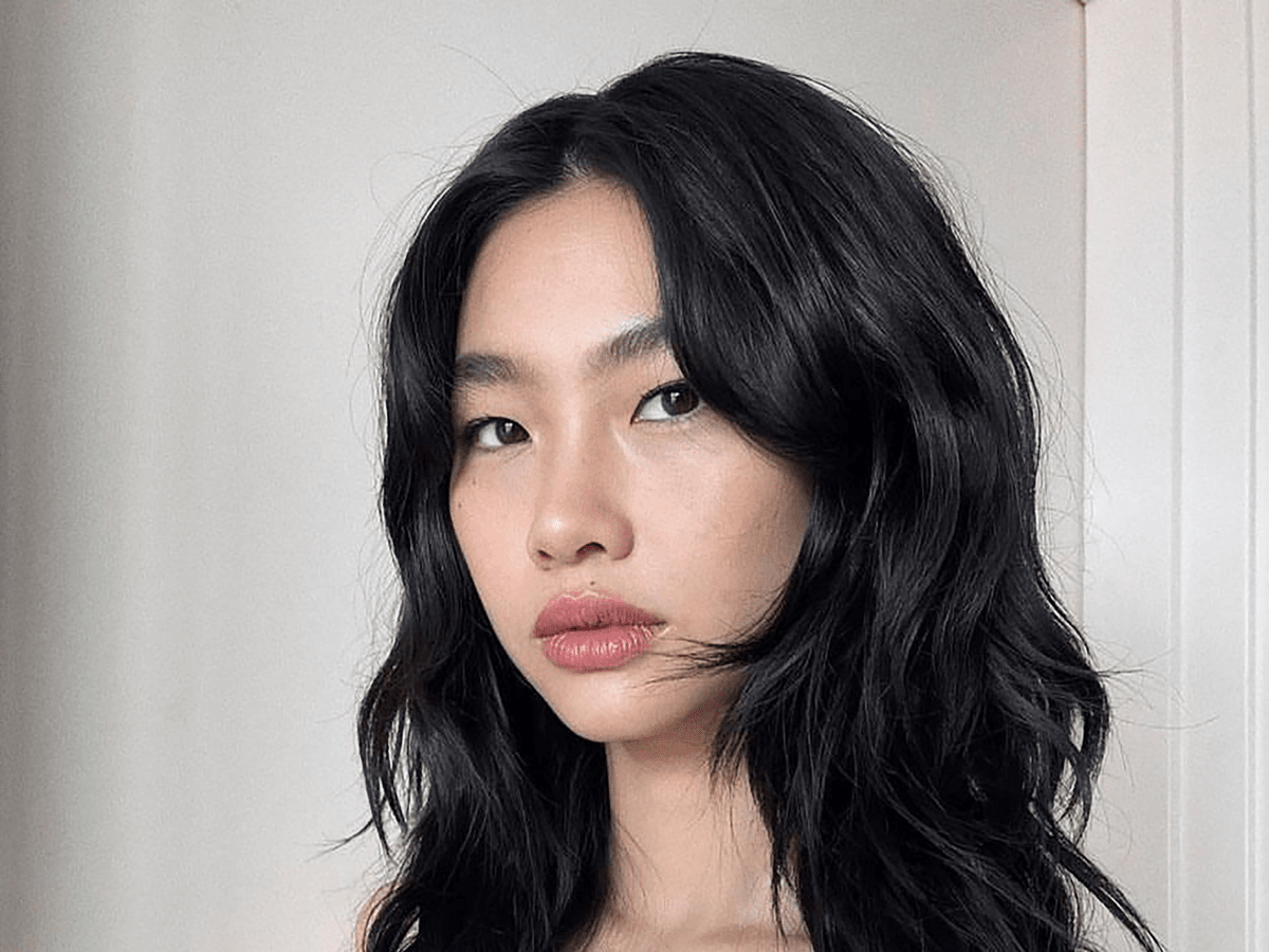 Thick Wavy Collarbone Shag Thick Wavy Collarbone Shag — Hush Cut