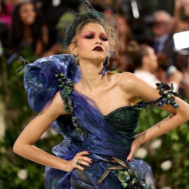 Sculptural Gown with Voluminous Organza and Embellishments Sculptural Gown with Voluminous Organza and Embellishments — Charity Gala Outfits