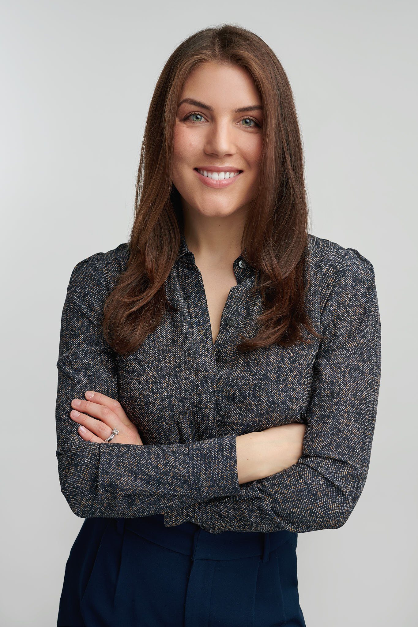 Textured Detail: Dark Grey Button-Down Shirt for a Modern Professional — Headshot Outfits