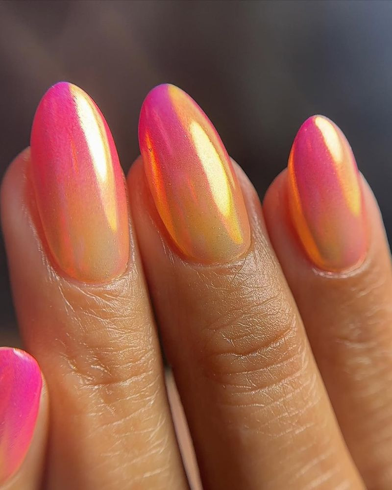 Iridescent Chrome Sunset Gradient Iridescent Chrome Sunset Gradient — Sunset Nails