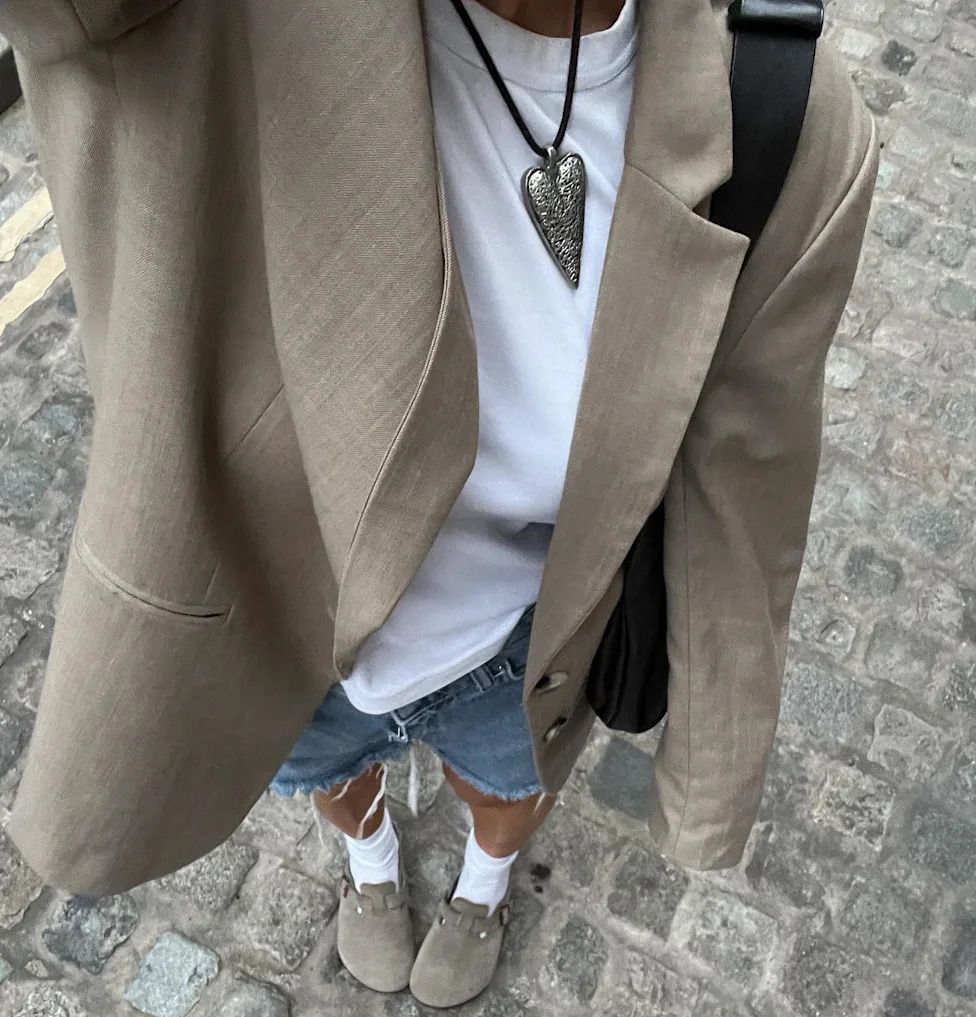 Smart Casual Layers: Linen Blazer and Denim Shorts Smart Casual Layers: Linen Blazer and Denim Shorts — Boston Outfits