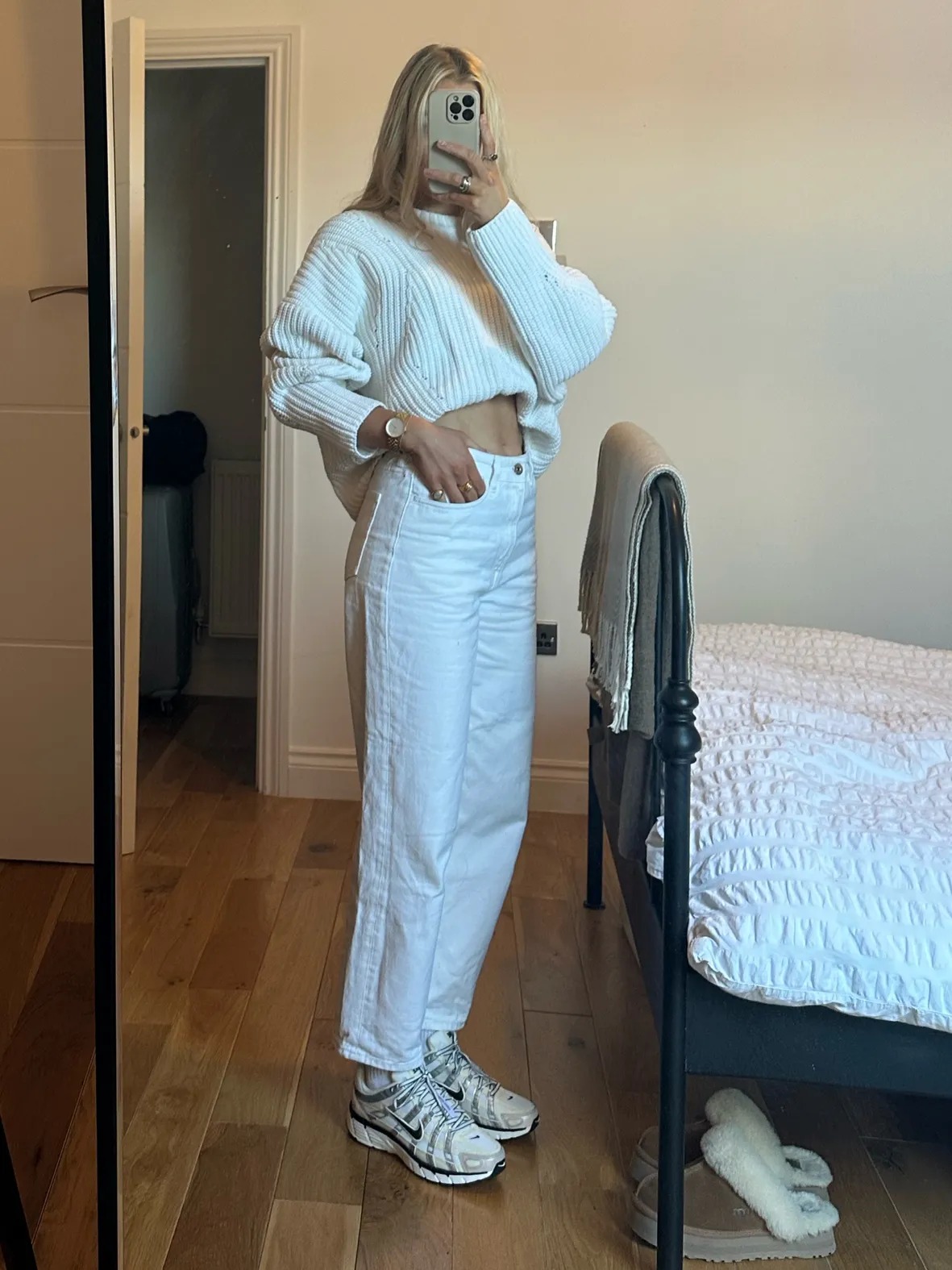 Monochromatic White Outfit with Nike Sneakers — Nike Outfits