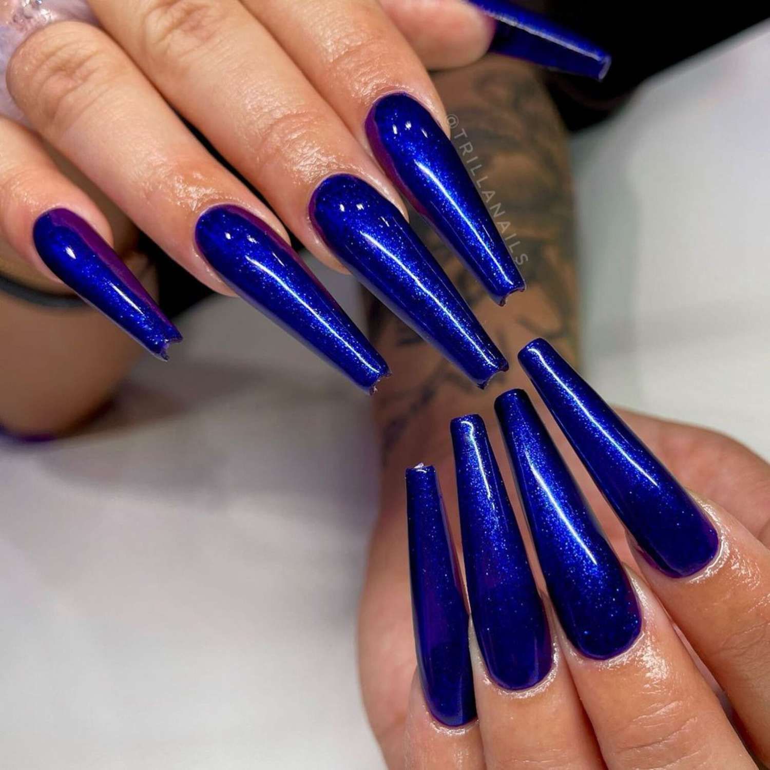 Shimmering Metallic Deep Blue Coffin Nails Shimmering Metallic Deep Blue Coffin Nails — Long Coffin Nails