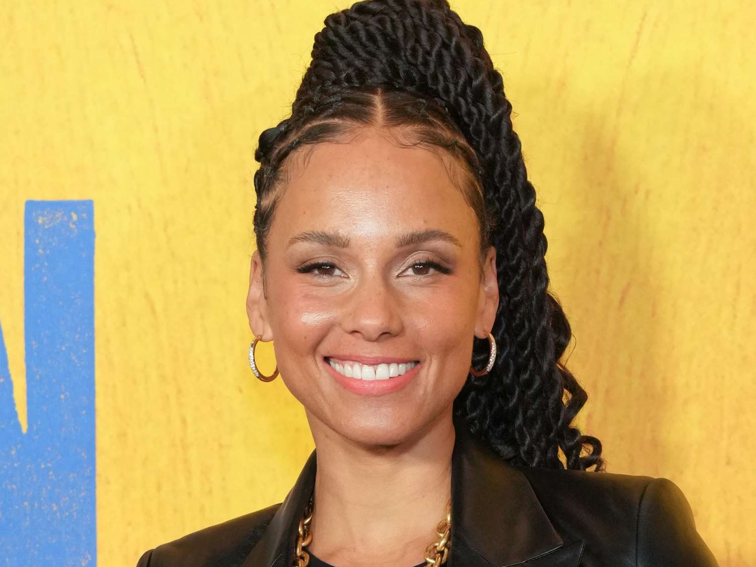 Wavy Black Twists High Ponytail — Senegalese Twists