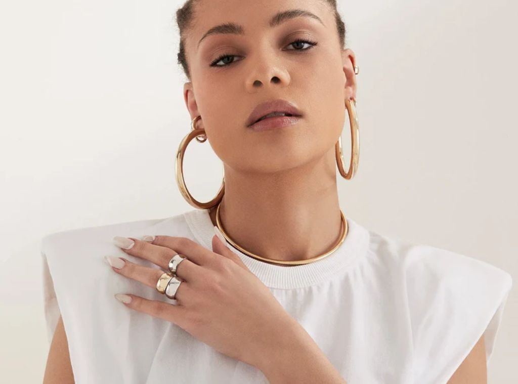 Minimalist Statement: White Tee and Bold Gold Hoops — Gold Hoops Outfits