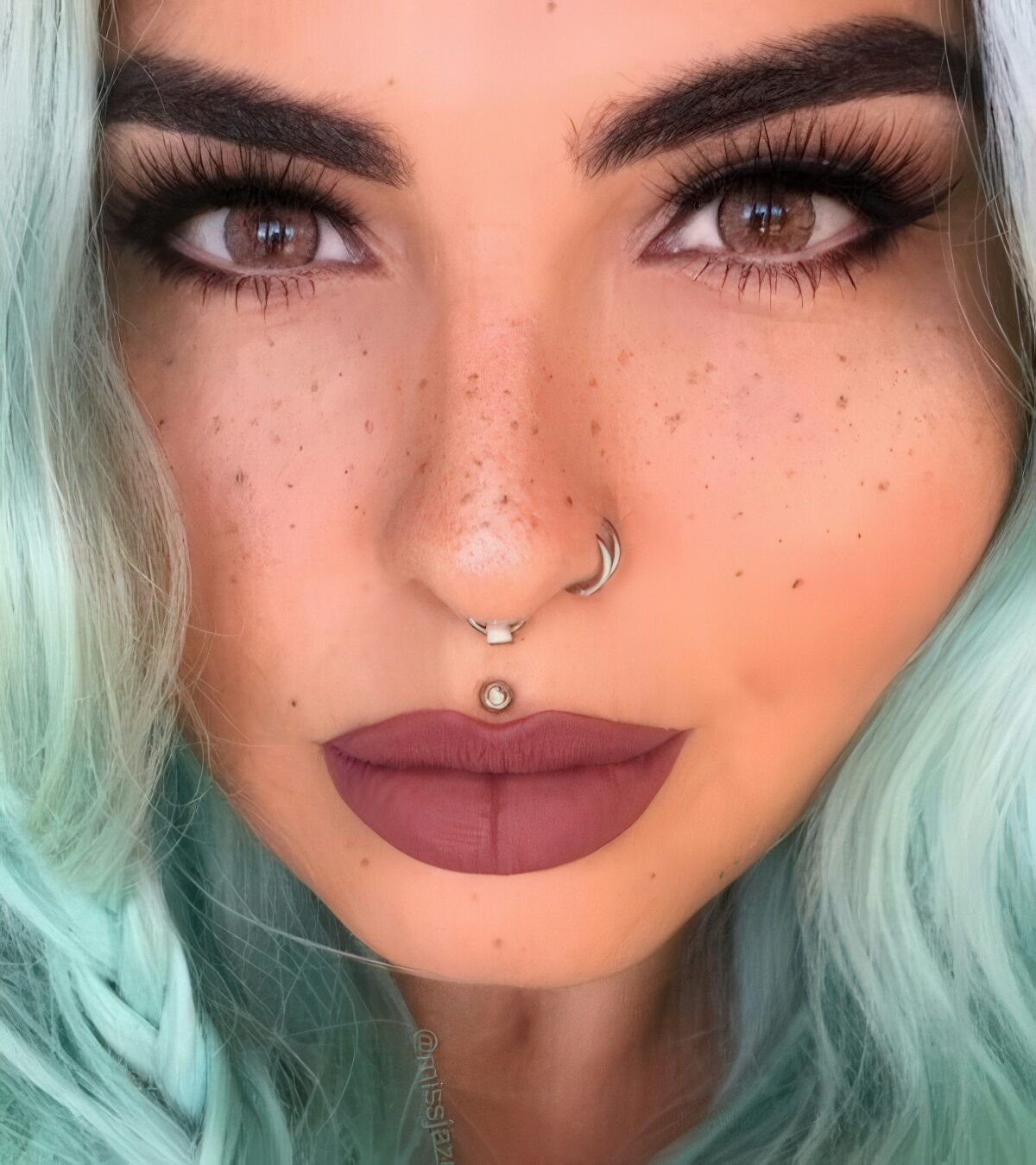 Dramatic Eyelashes and Freckles with Septum and Nostril Piercings Dramatic Eyelashes and Freckles with Septum and Nostril Piercings — Septum Piercing Ideas