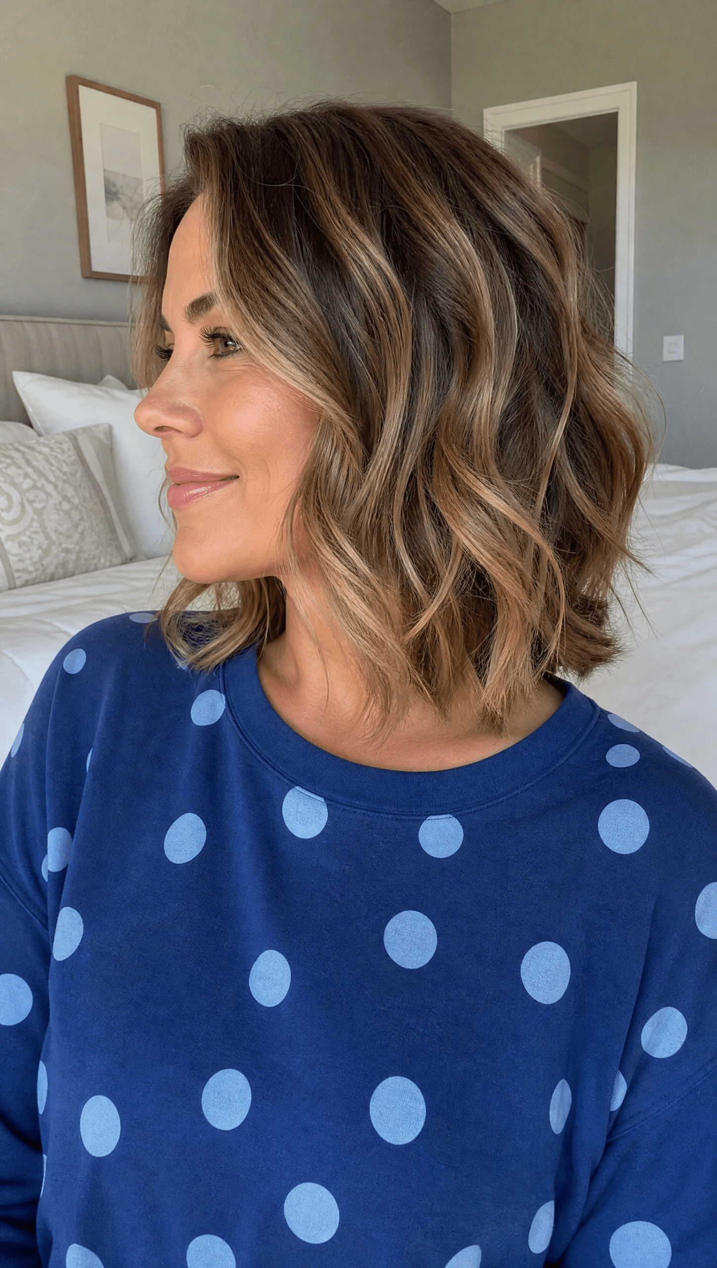 27 Chic Shoulder Length Hairstyles for Women Over 40 – CreativeBooster