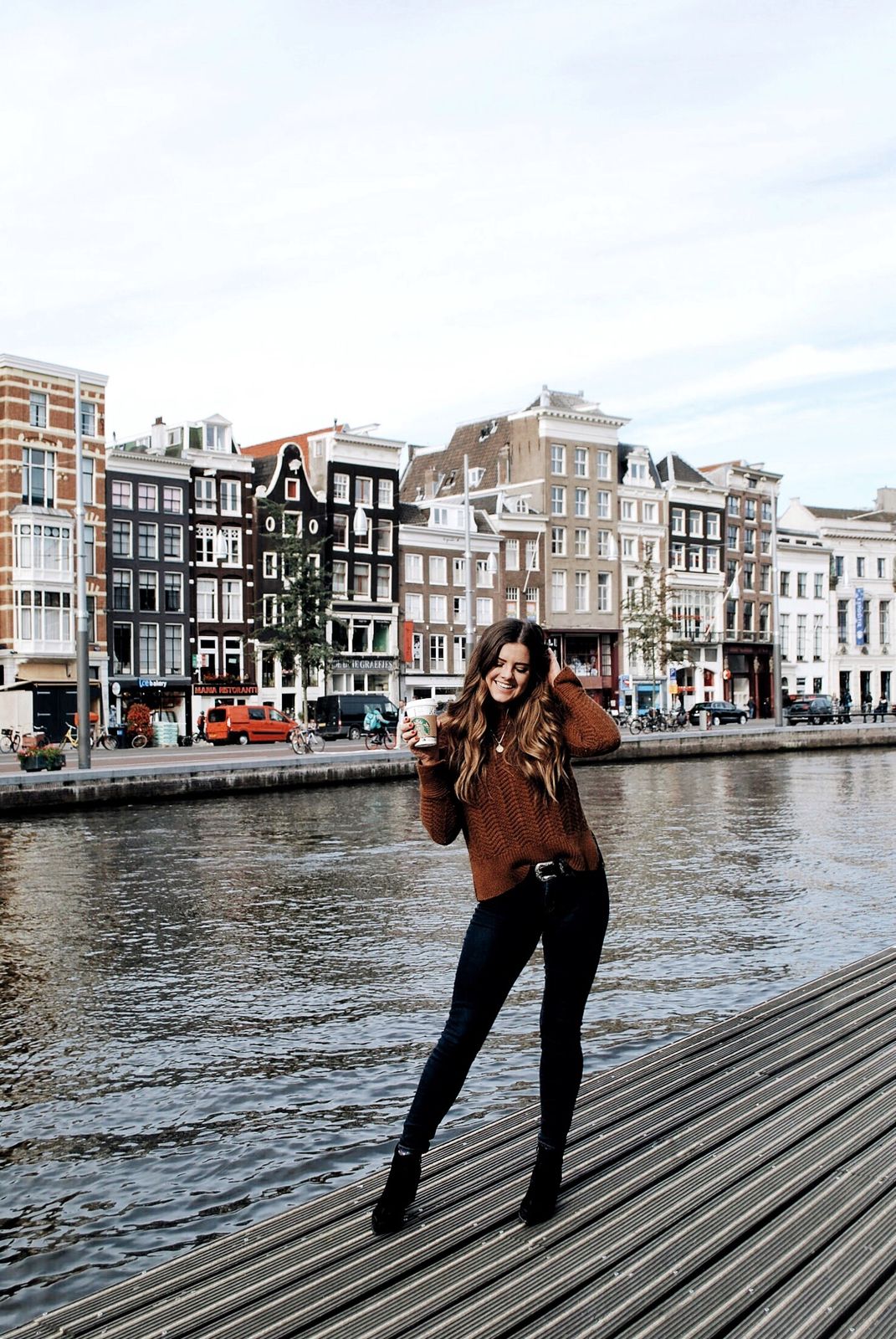 Textured Knit Sweater with Skinny Jeans and Heeled Boots Textured Knit Sweater with Skinny Jeans and Heeled Boots — Amsterdam Outfits